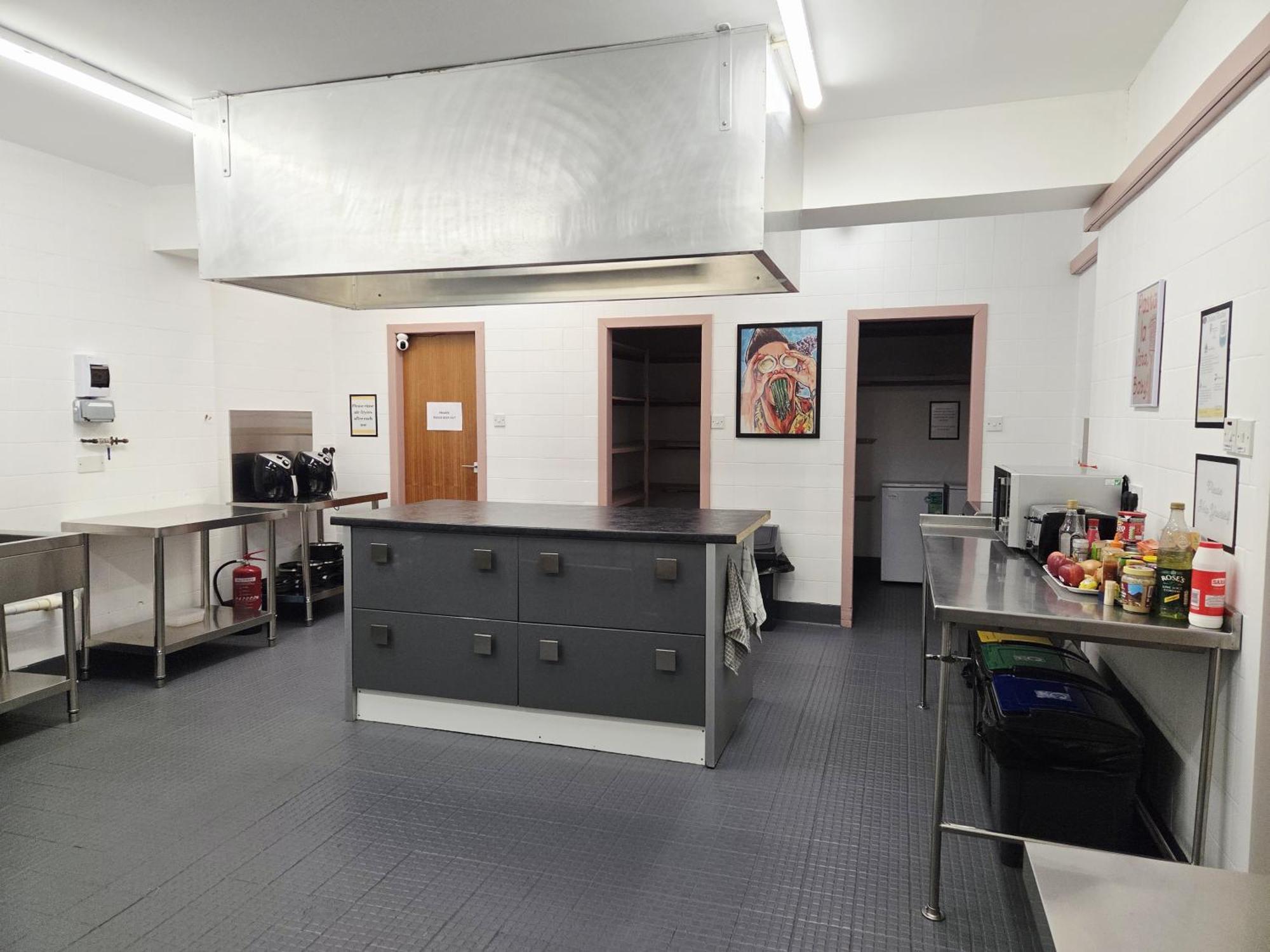 بيت شباب Weston House كيث المظهر الخارجي الصورة